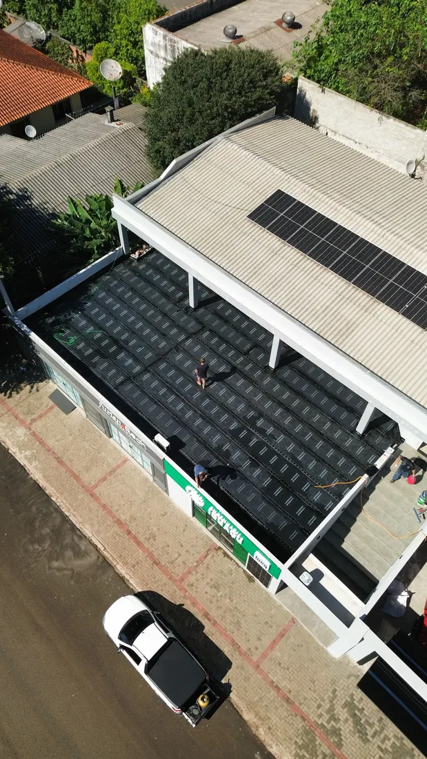 Impermeabilização com manta em cobertura comercial